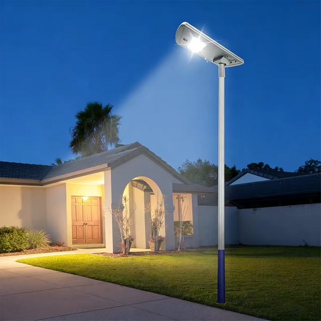 Farola solar de f&aacute;cil mantenimiento y reemplazo de bater&iacute;a para caminos urbanos remotos y caminos de monta&ntilde;a